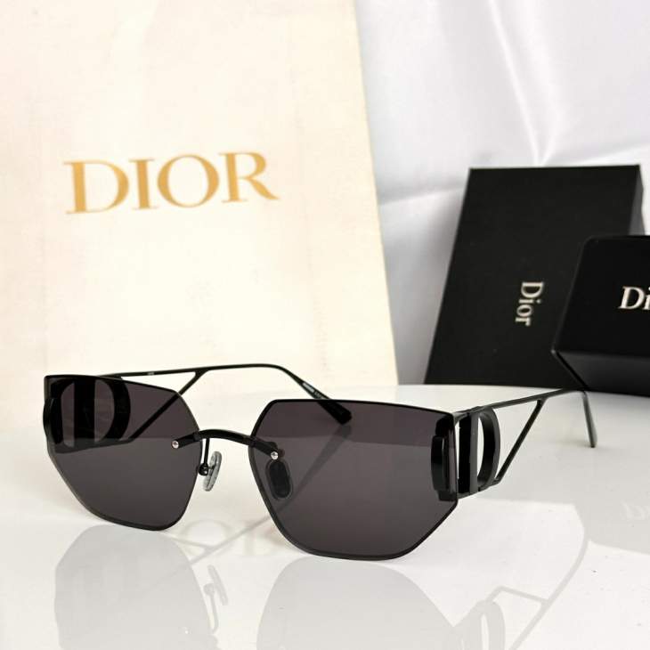 Picture of Dior Sunglasses _SKUfw79398677fw